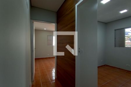 Corredor Quartos de casa para alugar com 2 quartos, 45m² em Vila Ré, São Paulo