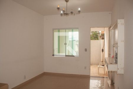 Sala de casa para alugar com 2 quartos, 78m² em Boa Vista, Nova Iguaçu