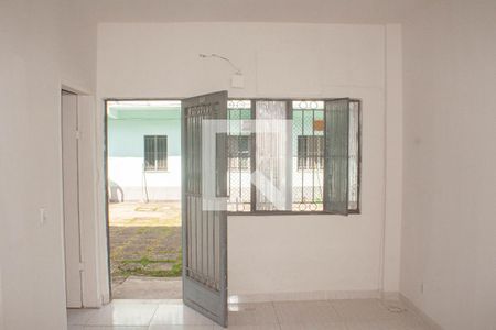 Sala/Quarto de kitnet/studio para alugar com 1 quarto, 20m² em Vila Sao Jorge, Nova Iguaçu