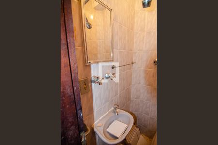 Apartamento à venda com 110m², 3 quartos e sem vaga Apartamento à venda com 110m², 3 quartos e sem vagaBanheiro de Serviço