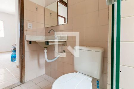 Banheiro Social de apartamento à venda com 2 quartos, 52m² em Nova Gameleira, Belo Horizonte