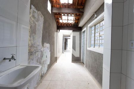 Casa à venda com 140m², 3 quartos e 2 vagasÁrea de serviço
