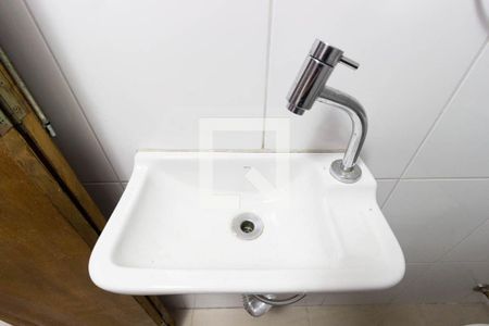 Lavabo de casa à venda com 3 quartos, 140m² em Parque Edu Chaves, São Paulo