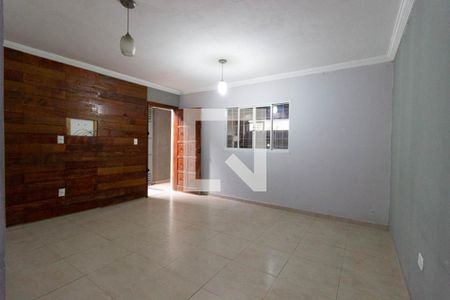 Sala de casa à venda com 3 quartos, 140m² em Parque Edu Chaves, São Paulo