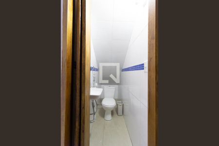 Lavabo de casa à venda com 3 quartos, 140m² em Parque Edu Chaves, São Paulo