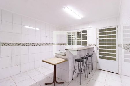 Casa à venda com 140m², 3 quartos e 2 vagasCozinha