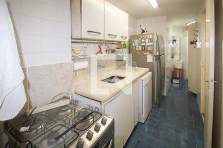 Apartamento à venda com 74m², 2 quartos e 1 vagaCozinha