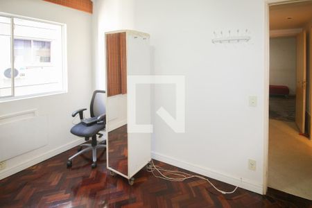 Suíte de apartamento à venda com 2 quartos, 74m² em Jardim Botânico, Rio de Janeiro