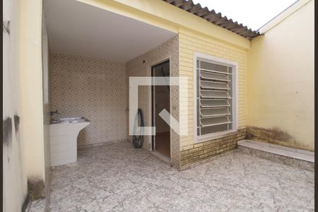 Casa para alugar com 240m², 3 quartos e 5 vagasQuintal