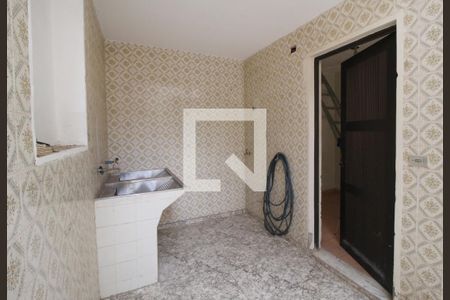 Casa para alugar com 240m², 3 quartos e 5 vagasÁrea de Serviço