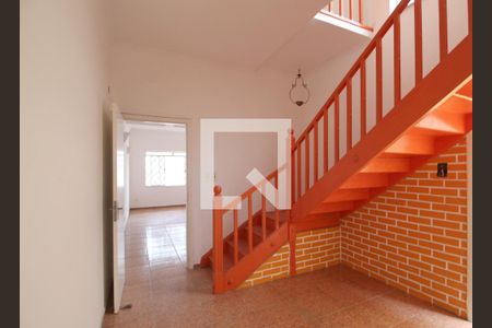 Escada de casa para alugar com 3 quartos, 240m² em Centro, Sorocaba
