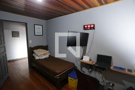 Quarto 1 de casa para alugar com 2 quartos, 180m² em Vila Constança, São Paulo