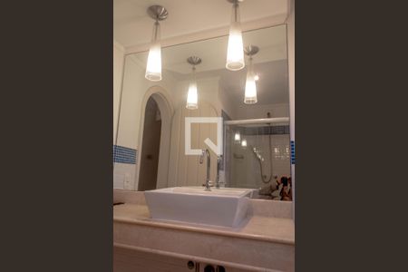 Apartamento para alugar com 600m², 5 quartos e sem vaga Apartamento para alugar com 600m², 5 quartos e sem vagaBanheiro da Suíte 2