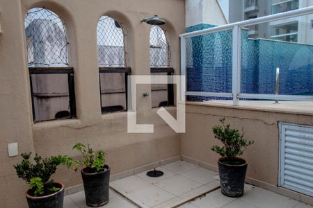 Apartamento para alugar com 600m², 5 quartos e sem vaga Apartamento para alugar com 600m², 5 quartos e sem vagaChuveiro