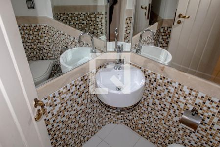 Apartamento para alugar com 600m², 5 quartos e sem vaga Apartamento para alugar com 600m², 5 quartos e sem vagaLavabo