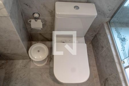 Apartamento para alugar com 600m², 5 quartos e sem vaga Apartamento para alugar com 600m², 5 quartos e sem vagaBanheiro da Suíte 4