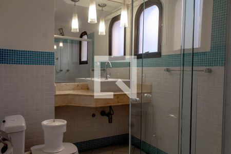 Banheiro da Suíte 1 de apartamento para alugar com 5 quartos, 600m² em Enseada, Guarujá