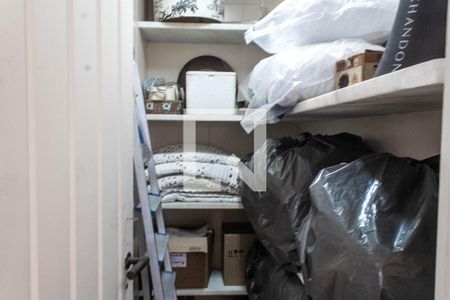 Apartamento para alugar com 600m², 5 quartos e sem vaga Apartamento para alugar com 600m², 5 quartos e sem vagaDespensa