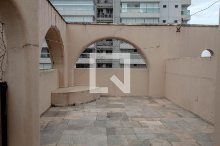 Apartamento para alugar com 600m², 5 quartos e sem vaga Apartamento para alugar com 600m², 5 quartos e sem vagaTerraço