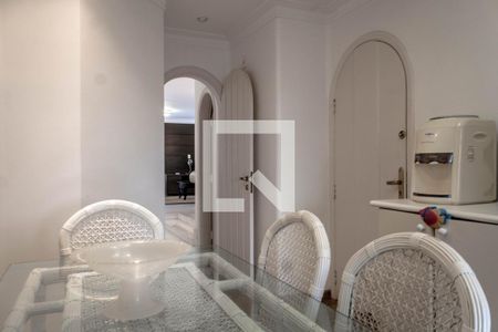 Apartamento para alugar com 600m², 5 quartos e sem vaga Apartamento para alugar com 600m², 5 quartos e sem vagaCozinha