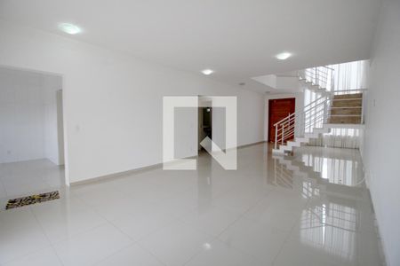 Sala de casa de condomínio para alugar com 3 quartos, 270m² em Aparecidinha, Sorocaba