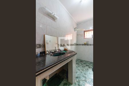 Banheiro de casa à venda com 2 quartos, 100m² em Moinho Velho, São Paulo