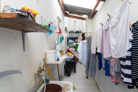 Casa à venda com 75m², 2 quartos e 2 vagas Casa à venda com 75m², 2 quartos e 2 vagasÁrea de Serviço