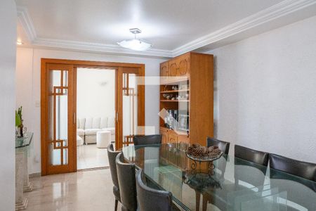 Casa à venda com 280m², 4 quartos e 5 vagas Casa à venda com 280m², 4 quartos e 5 vagasCopa