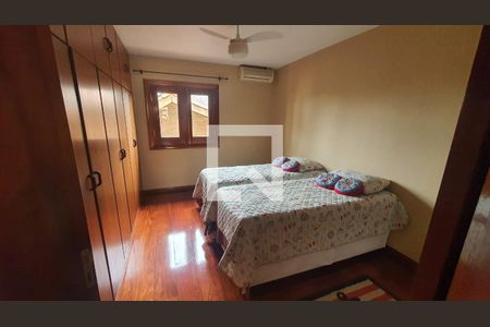 Quarto de casa à venda com 4 quartos, 500m² em Interlagos, São Paulo