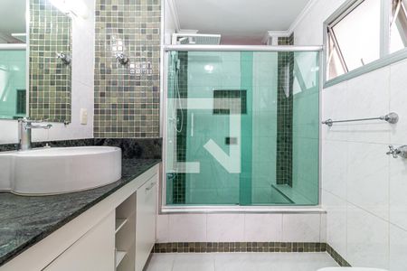 Banheiro Suite de apartamento à venda com 2 quartos, 110m² em Itaim Bibi, São Paulo