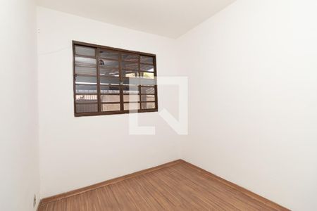 Quarto 1 de casa para alugar com 3 quartos, 220m² em Jaqueline, Belo Horizonte