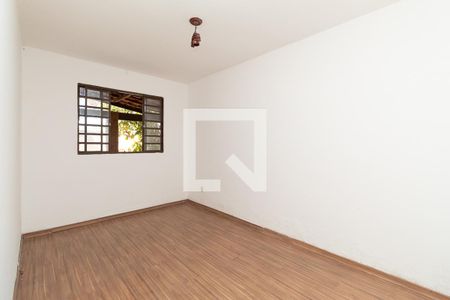 Quarto 2 de casa para alugar com 3 quartos, 220m² em Jaqueline, Belo Horizonte