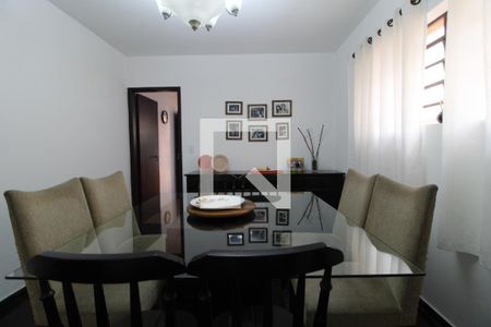 Casa à venda com 115m², 3 quartos e 2 vagasSala de jantar