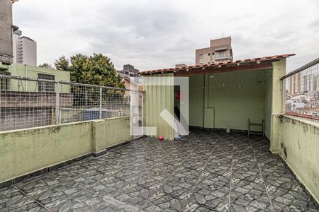 Casa à venda com 194m², 3 quartos e 2 vagasQuintal