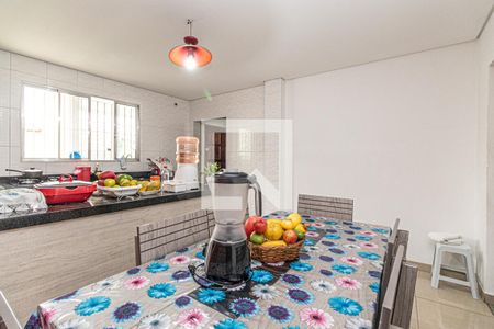 Casa à venda com 194m², 3 quartos e 2 vagasCozinha 1