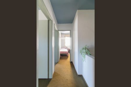 Casa de condomínio à venda com 158m², 3 quartos e 2 vagas Casa de condomínio à venda com 158m², 3 quartos e 2 vagasCorredor