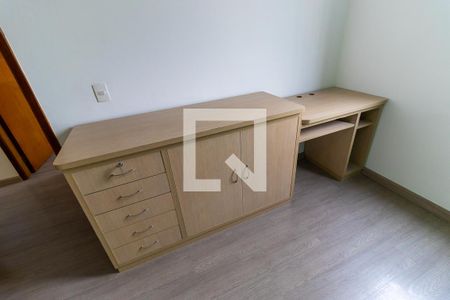 Quarto 1 de apartamento para alugar com 2 quartos, 64m² em Vila Itapura, Campinas