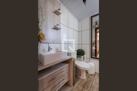 Banheiro de apartamento à venda com 2 quartos, 52m² em Sarandi, Porto Alegre