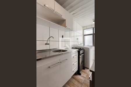 Apartamento à venda com 52m², 2 quartos e 1 vaga Apartamento à venda com 52m², 2 quartos e 1 vagaCozinha e Área de Serviço