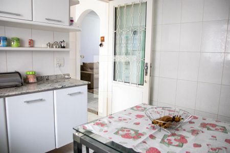 Casa à venda com 360m², 3 quartos e 4 vagasCozinha 1