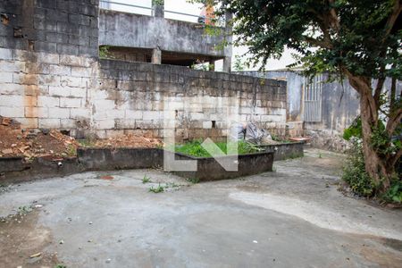 Casa à venda com 360m², 3 quartos e 4 vagasQuintal