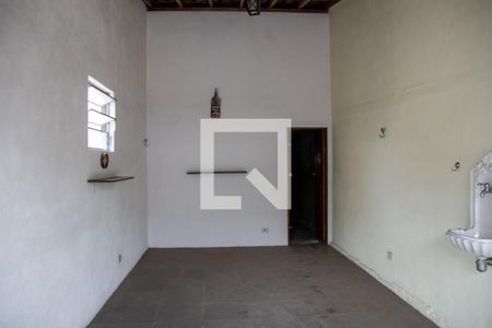 Casa à venda com 360m², 3 quartos e 4 vagasQuintal