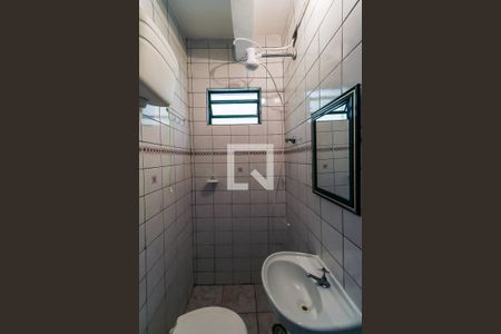 Banheiro da Suíte de casa para alugar com 1 quarto, 40m² em Vila Progredior, São Paulo