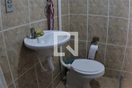 Casa à venda com 320m², 3 quartos e 1 vagaBanheiro 2