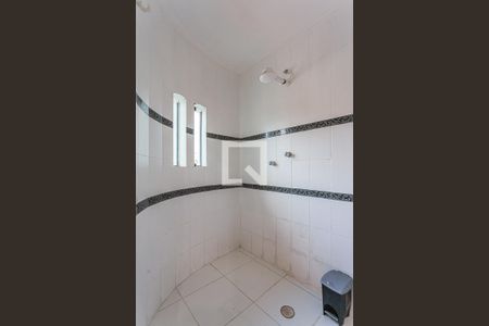 Casa para alugar com 217m², 3 quartos e 1 vaga Casa para alugar com 217m², 3 quartos e 1 vagaBanheiro da Suite