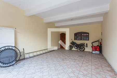Casa para alugar com 217m², 3 quartos e 1 vaga Casa para alugar com 217m², 3 quartos e 1 vagaGaragem