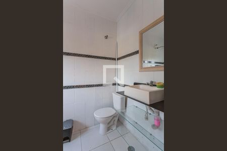 Casa para alugar com 217m², 3 quartos e 1 vaga Casa para alugar com 217m², 3 quartos e 1 vagaBanheiro da Suite