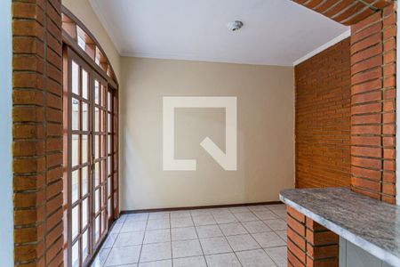Casa para alugar com 217m², 3 quartos e 1 vaga Casa para alugar com 217m², 3 quartos e 1 vagaCopa