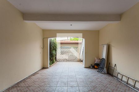 Casa para alugar com 217m², 3 quartos e 1 vaga Casa para alugar com 217m², 3 quartos e 1 vagaGaragem