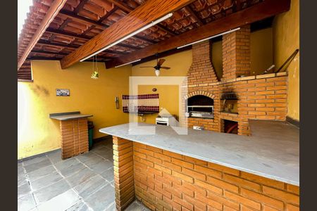 Casa à venda com 330m², 3 quartos e 8 vagas Casa à venda com 330m², 3 quartos e 8 vagasChurrasqueira